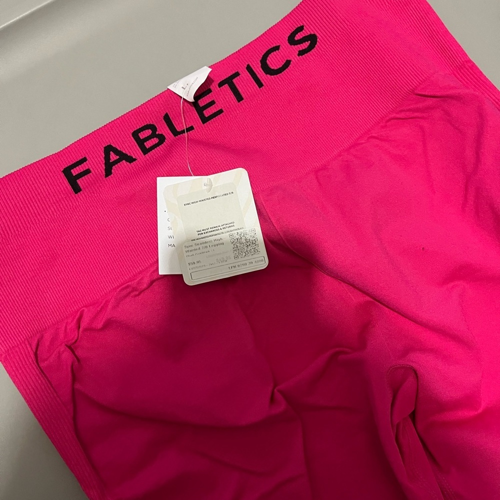 NWT Fabletics Women's Bright Pink Athletic Leggings - Picture 3 of 4